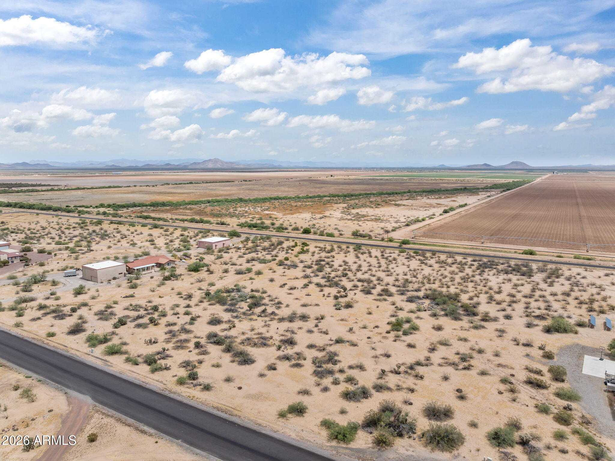 X1 North 507th Road Aguila, AZ 85320 - Photo 10 of 16 a view of an ocean beach