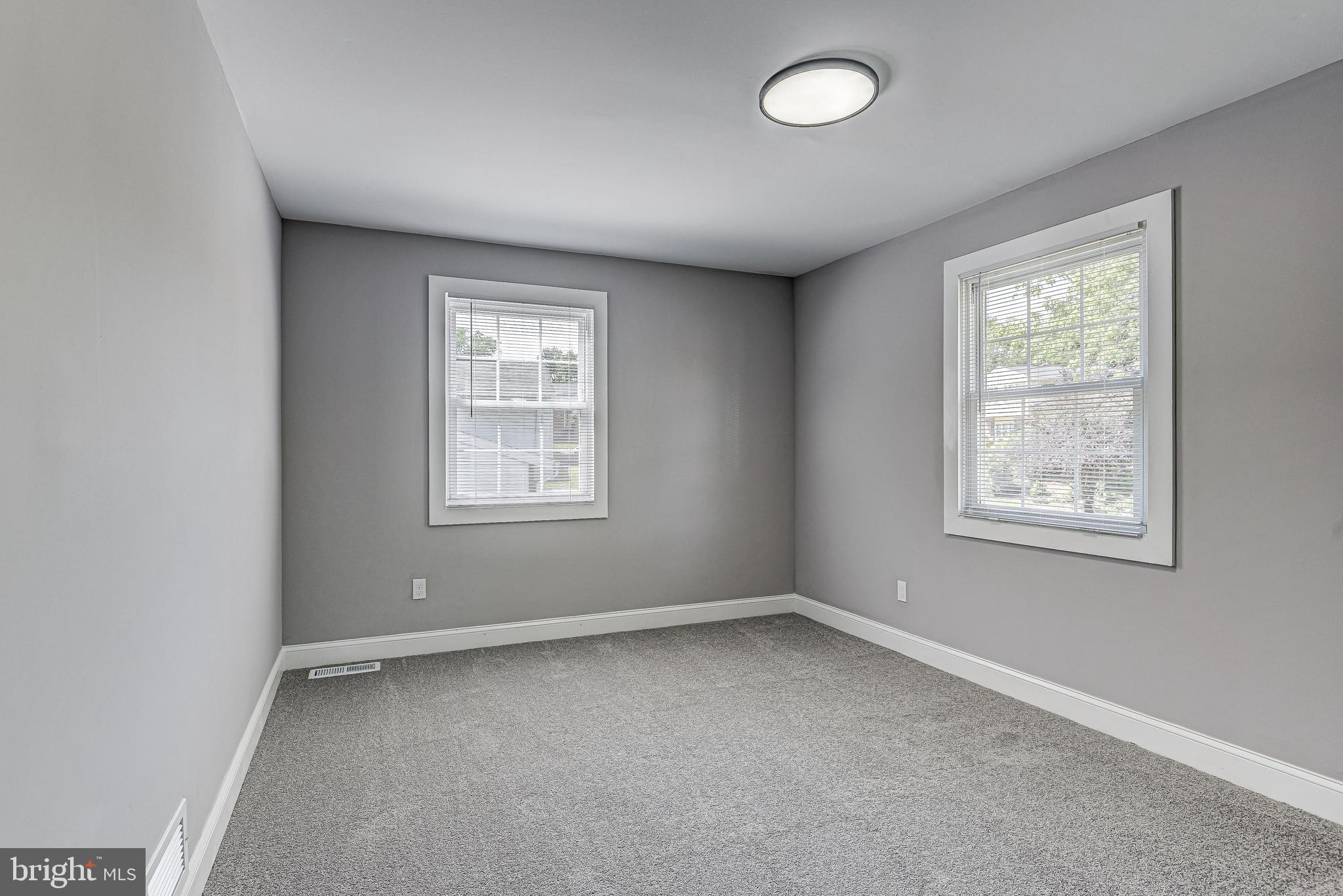 1019 Breezewick Road Baltimore, MD 21286 - Photo 31 of 37