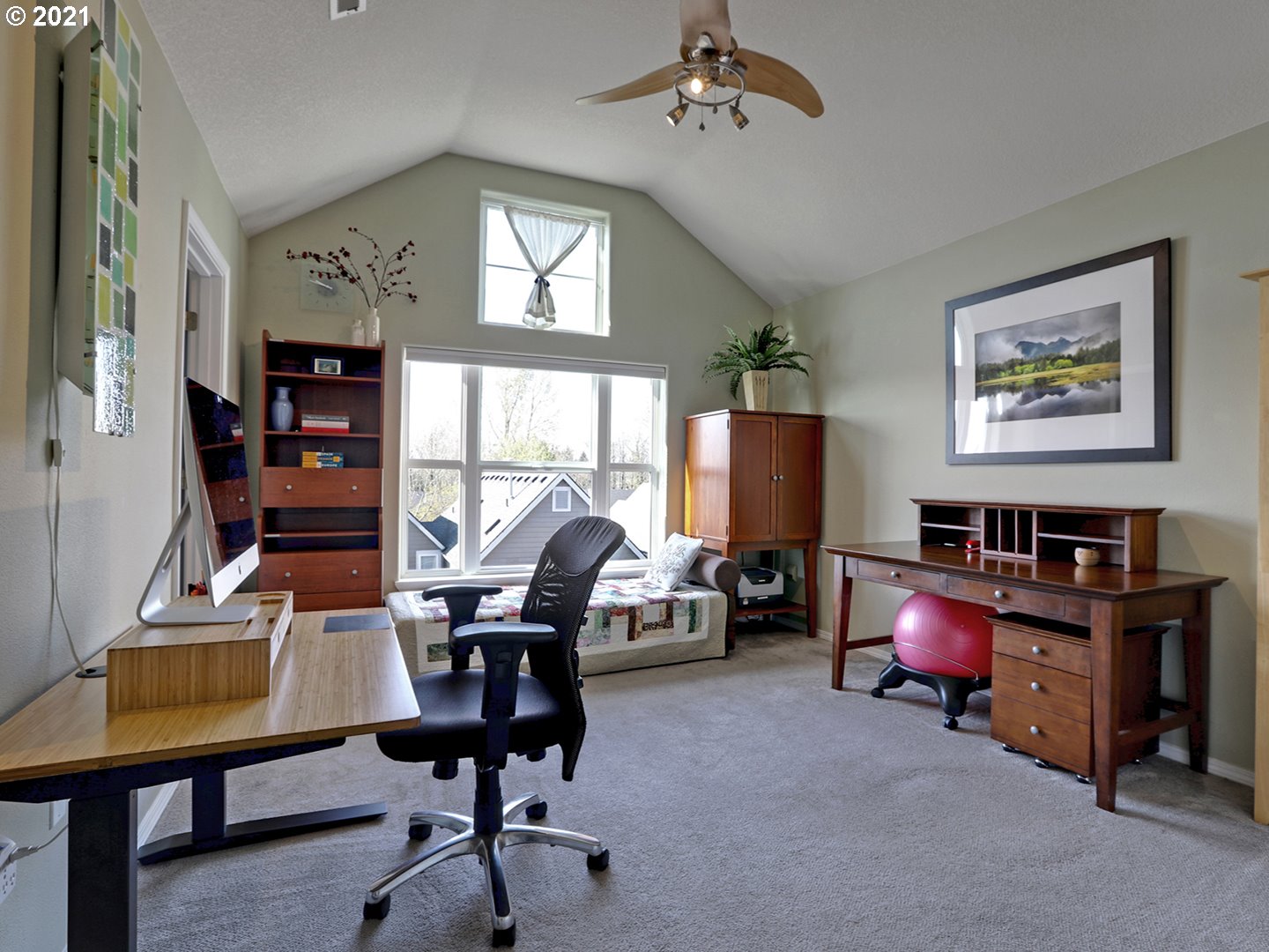 330 Northeast Bridgeton Road Portland, OR 97211 - Photo 11 of 18 Gallery Image 11
