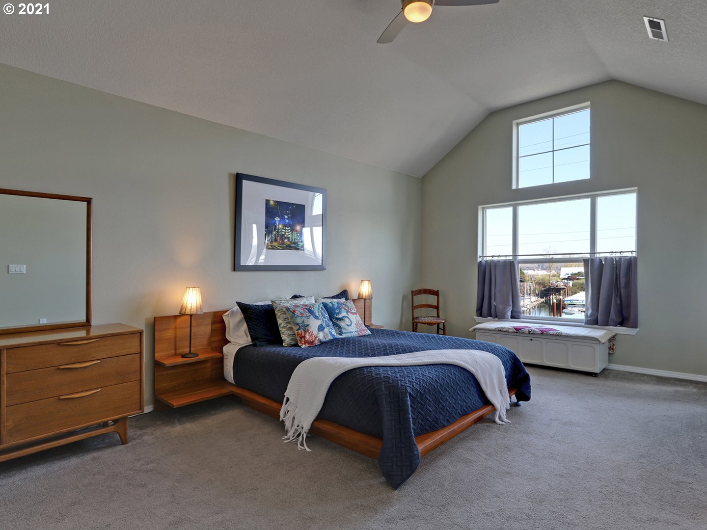 330 Northeast Bridgeton Road Portland, OR 97211 - Photo 8 of 18 Gallery Image 8
