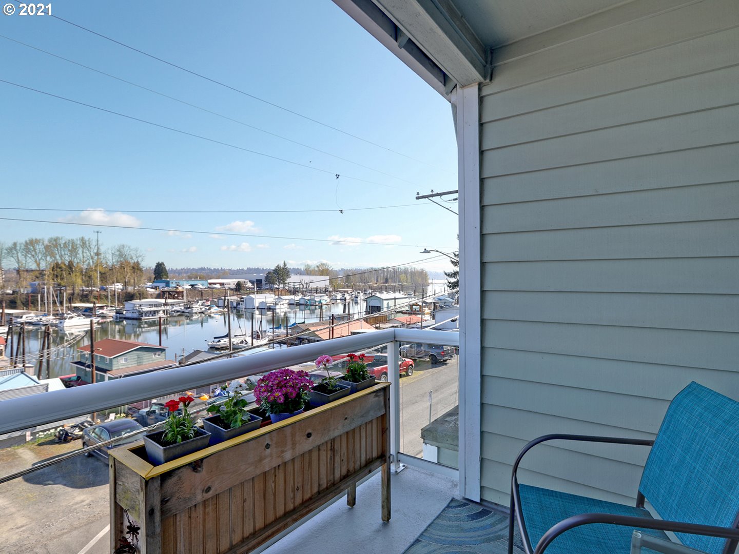 330 Northeast Bridgeton Road Portland, OR 97211 - Photo 10 of 18 Gallery Image 10