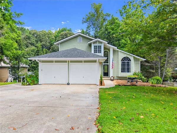 $635,000 | 272 Indian Cove Drive, Dawsonville, GA 30534