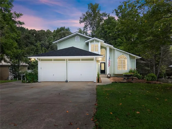 $635,000 | 272 Indian Cove Drive, Dawsonville, GA 30534
