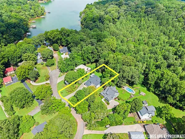 $635,000 | 272 Indian Cove Drive, Dawsonville, GA 30534