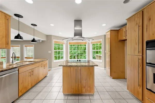 $635,000 | 272 Indian Cove Drive, Dawsonville, GA 30534