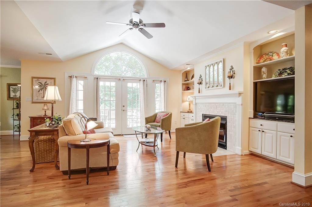 11057 Holiday Cove Lane Tega Cay, SC 29708 - Photo 5 of 37