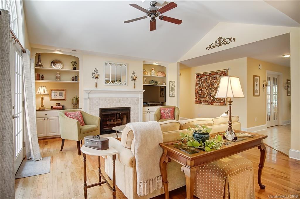 11057 Holiday Cove Lane Tega Cay, SC 29708 - Photo 7 of 37