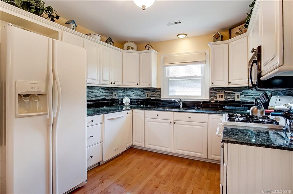 11057 Holiday Cove Lane Tega Cay, SC 29708 - Photo 10 of 37