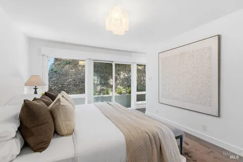 $2,995,000 | 5025 Paradise Drive, Tiburon, CA 94920