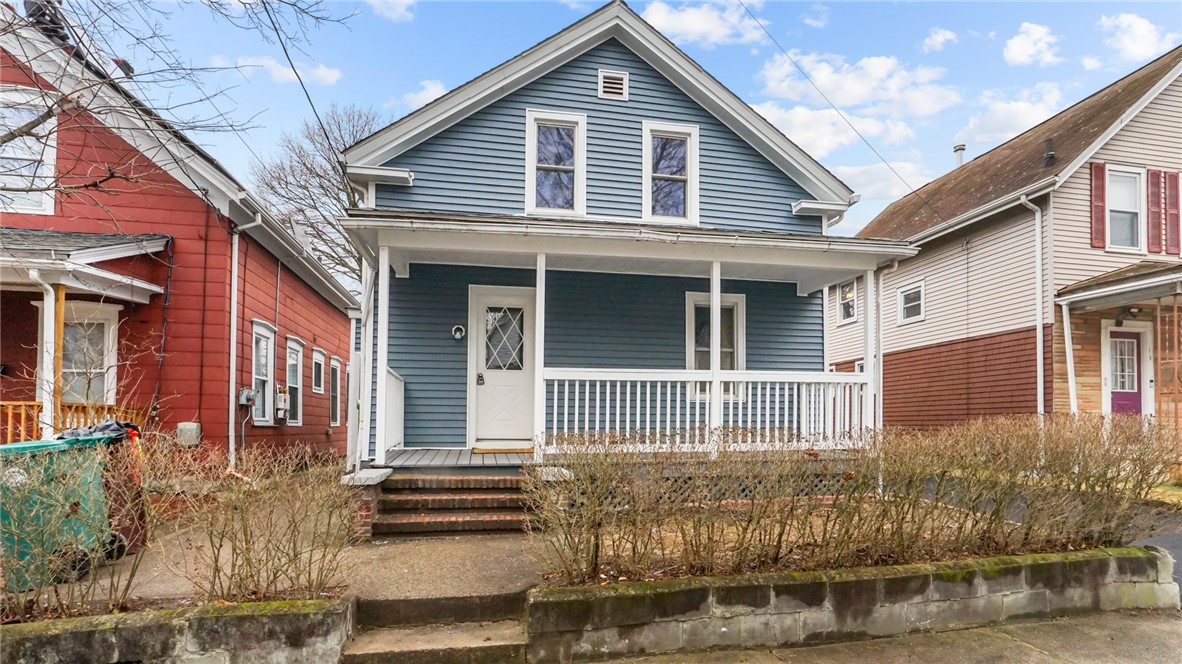 143 Bennett Street Woonsocket, RI 02895 - Photo 4 of 41