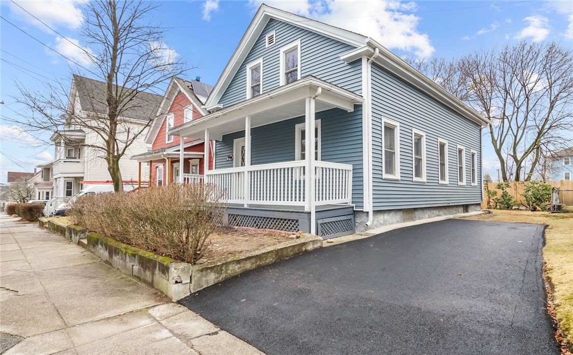 143 Bennett Street Woonsocket, RI 02895 - Photo 5 of 41