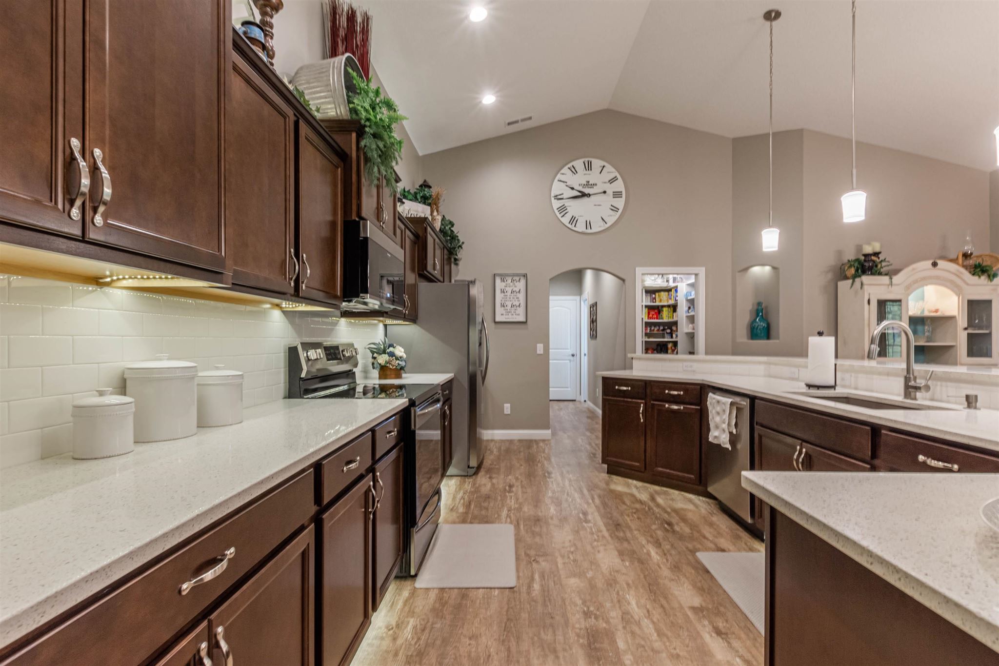 10878 Rothvale Lane Roanoke, IN 46783 - Photo 14 of 35 Gallery Image 14