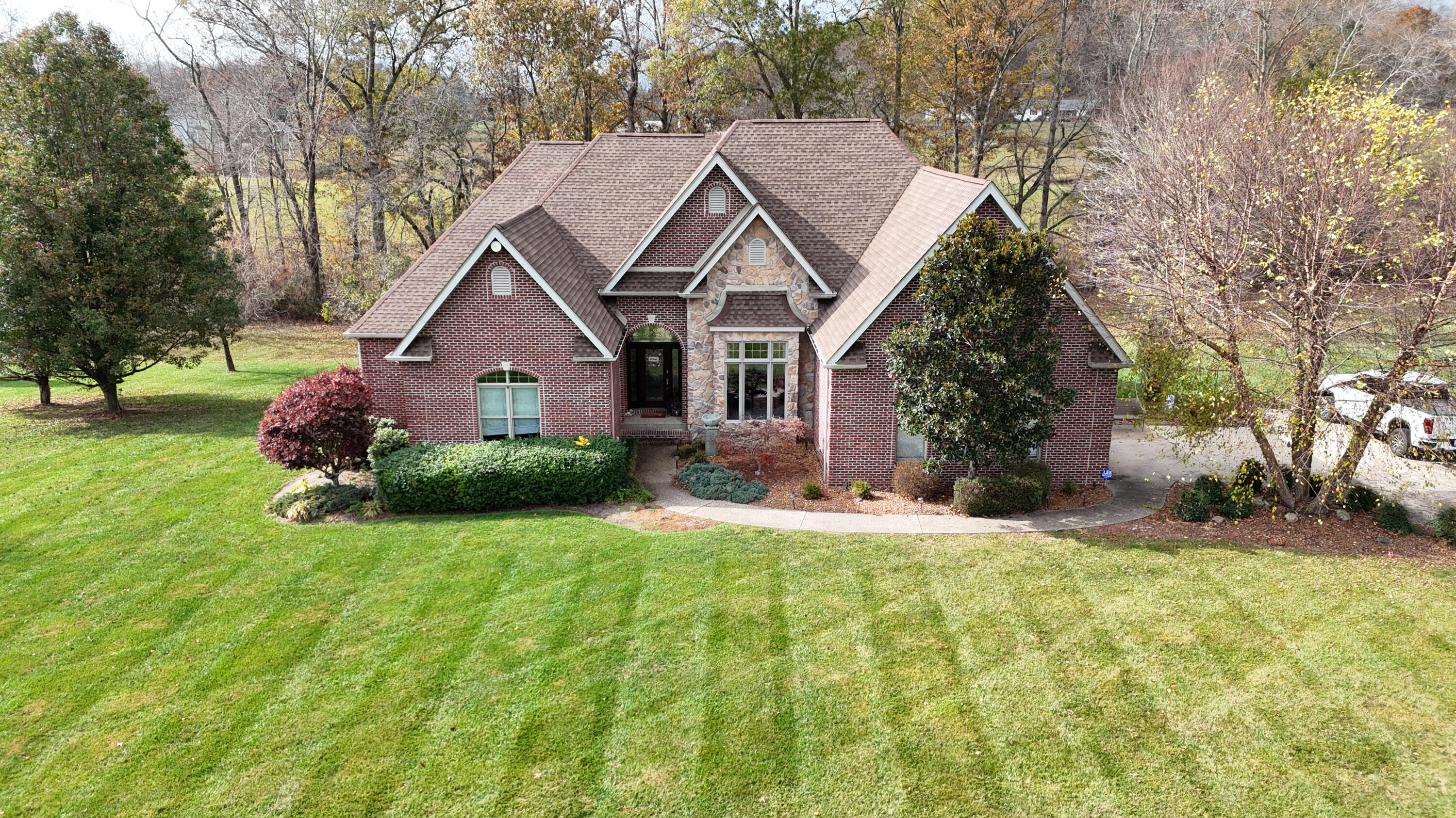 263 Labridge Lane Corbin, KY 40701 - Photo 4 of 59 12