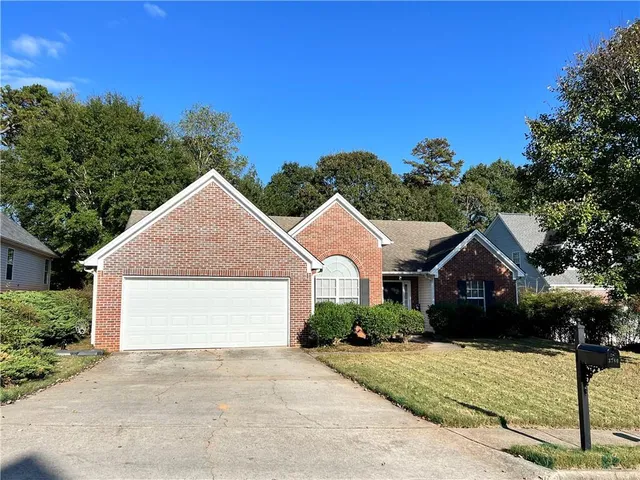 $2,450 | 3780 Crescent Walk Lane Northeast, Suwanee, GA 30024