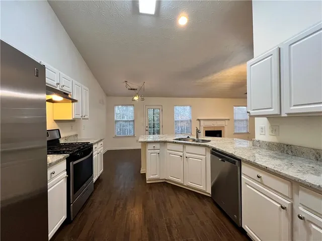 $2,450 | 3780 Crescent Walk Lane Northeast, Suwanee, GA 30024