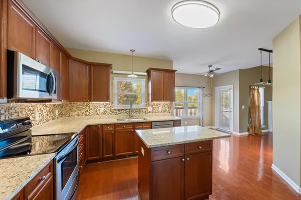 $499,999 | 2187 Gold Valley Drive, Murfreesboro, TN 37130