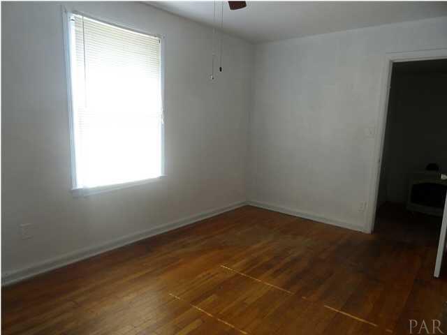 201 Milton Road Pensacola, FL 32507 - Photo 12 of 15 Master Bedroom