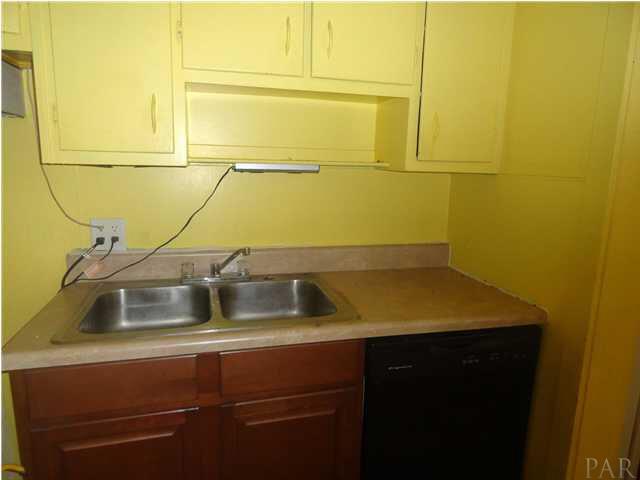 201 Milton Road Pensacola, FL 32507 - Photo 5 of 15 Double Sink and Dishwasher