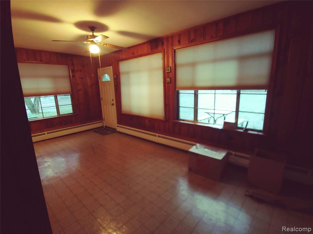 4122 Devon Road Royal Oak, MI 48073 - Photo 10 of 27