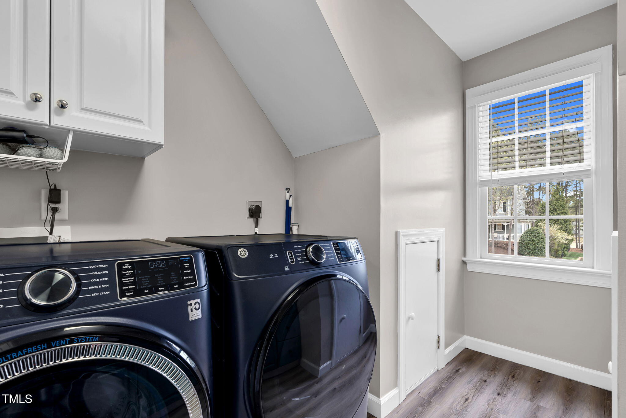 1113 Colonial Club Road Wake Forest, NC 27587 - Photo 26 of 41 a utility room with dryer and washer