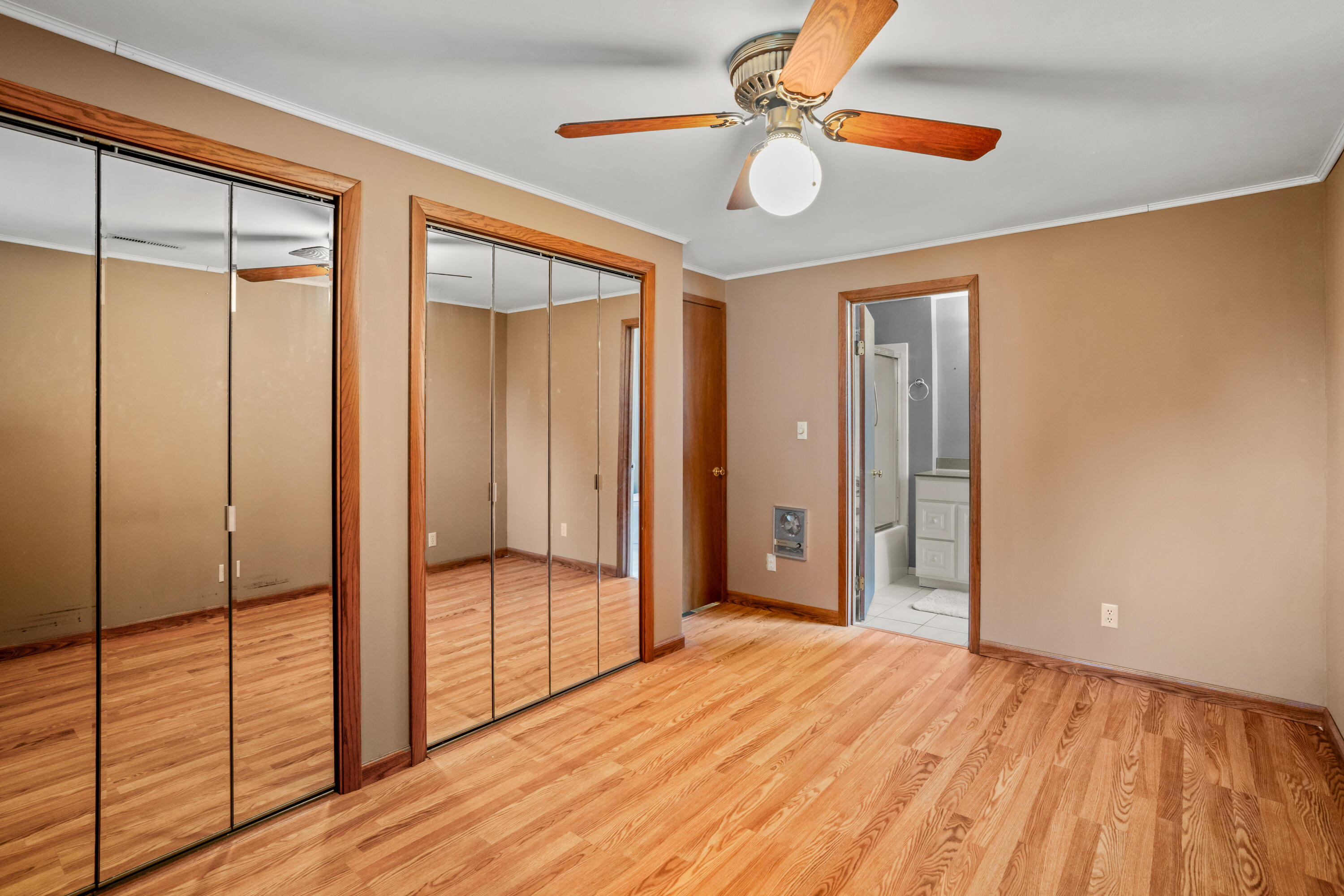 114 Carpenter Court Mukwonago, WI 53149 - Photo 16 of 39 Primary Bedroom