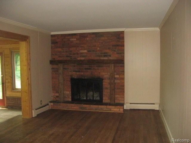 15 Family Room