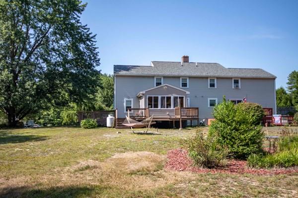 13 B Reed Street Londonderry, NH 03053 - Photo 3 of 27 Gallery Image 3