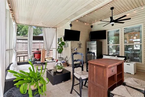 $375,000 | 365 Brown Thrasher Loop North, Madisonville, LA 70447
