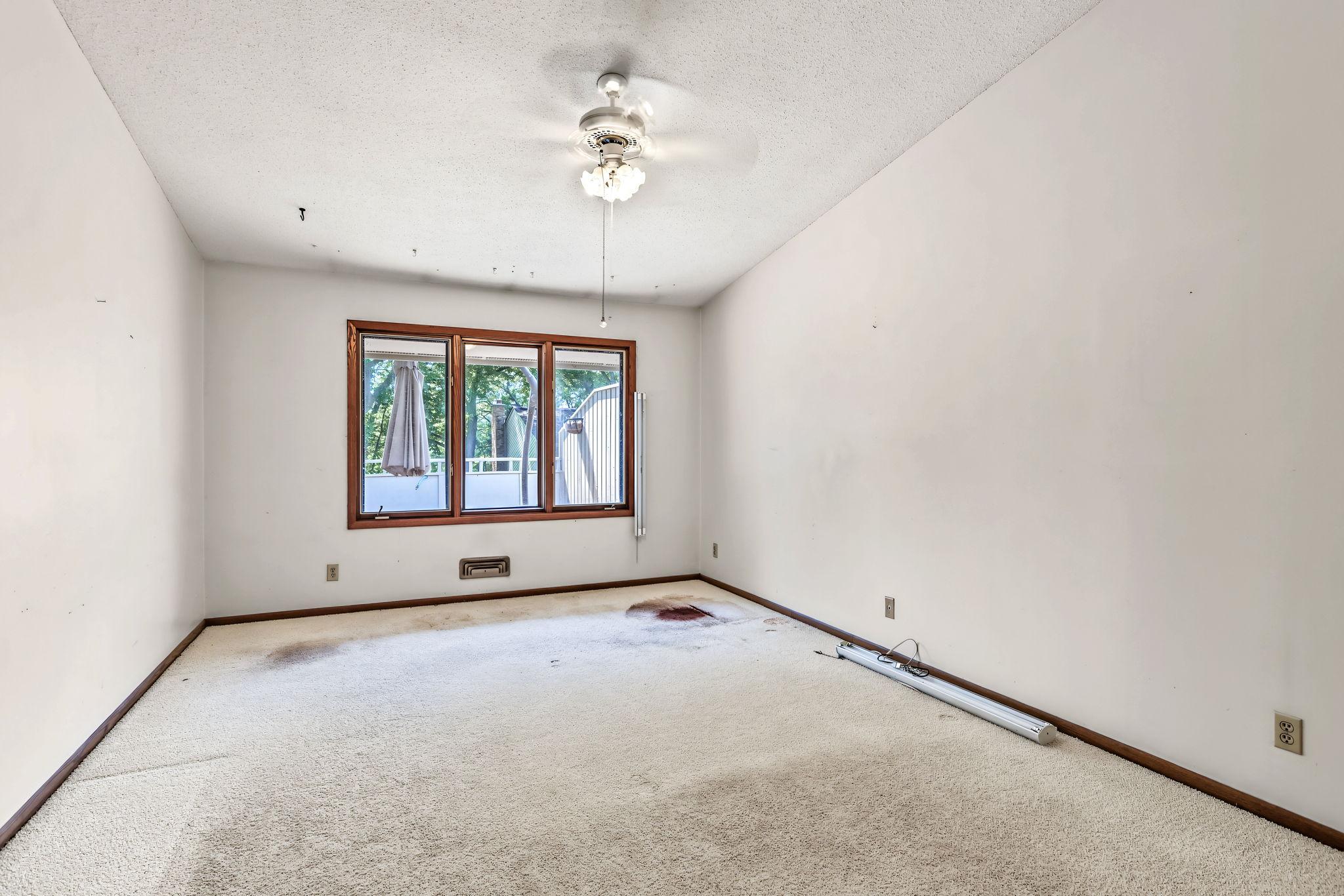 10275 Scarborough Road Bloomington, MN 55437 - Photo 16 of 38 Gallery Image 16