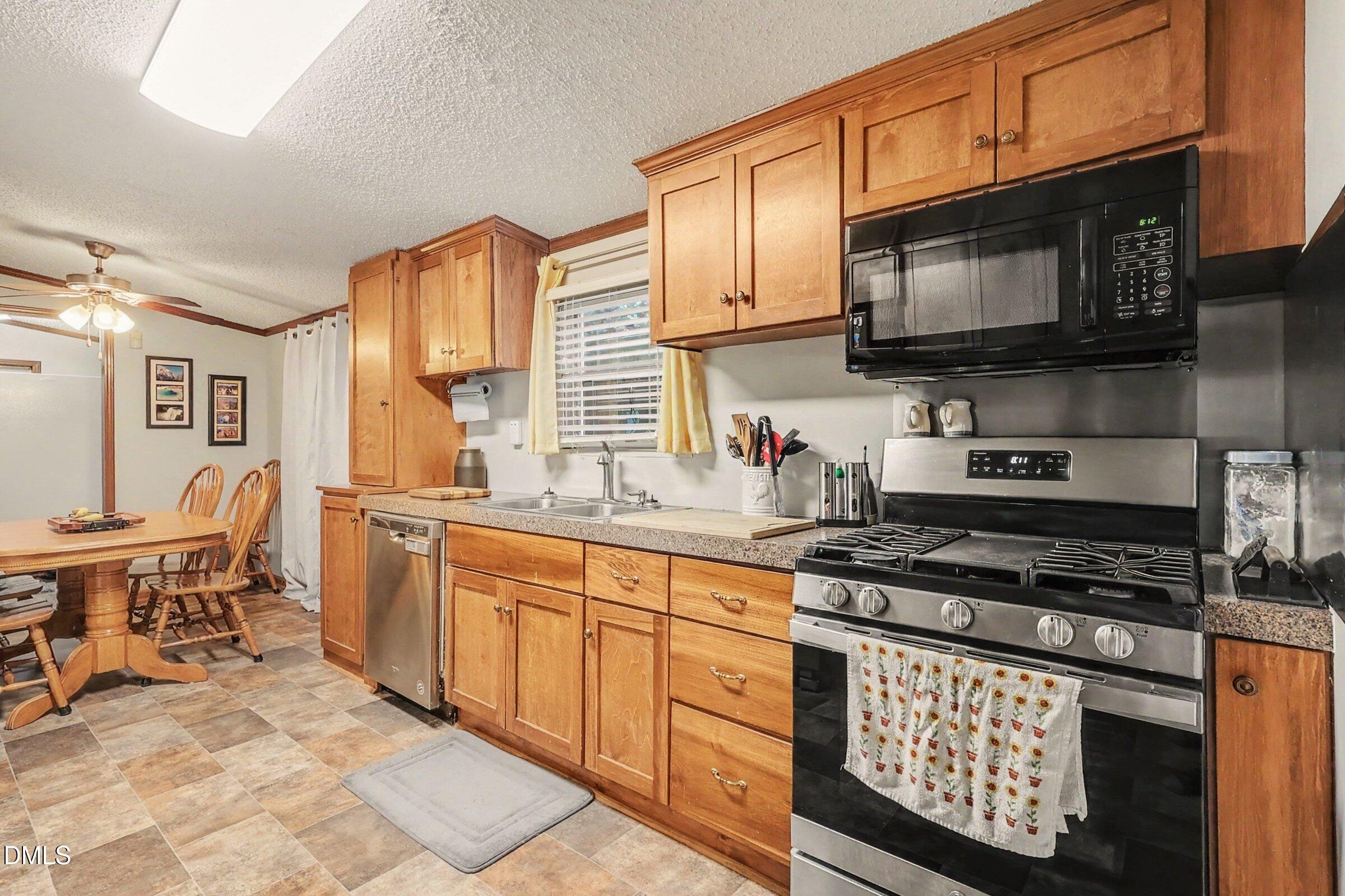 169 Mt Pleasant Road Willow Spring, NC 27592 - Photo 11 of 32 Kitchen