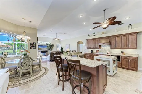 $1,049,000 | 8315 Eagle Crossing, Sarasota, FL 34241