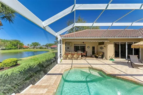 $1,049,000 | 8315 Eagle Crossing, Sarasota, FL 34241