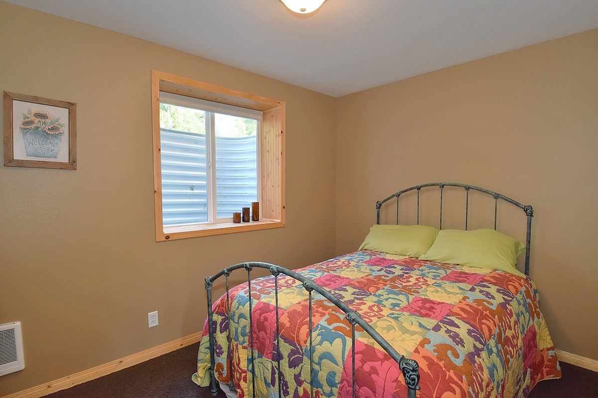 832 Lookout Road Newport, WA 99156 - Photo 14 of 20 Gallery Image 14