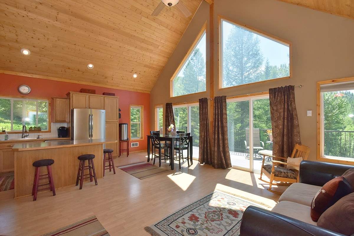 832 Lookout Road Newport, WA 99156 - Photo 5 of 20 Gallery Image 5