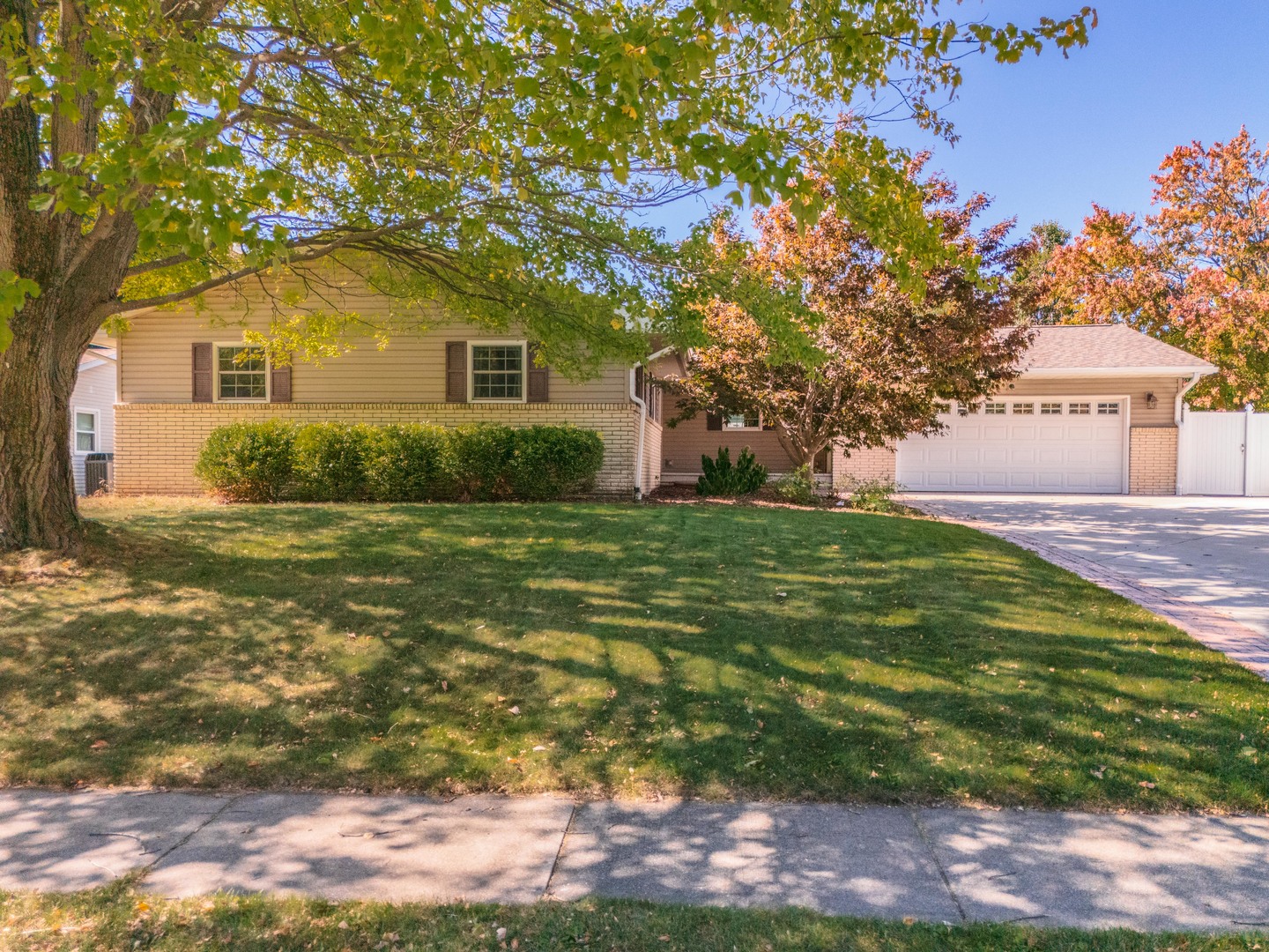 105 South Parkside Road Normal, IL 61761 - Photo 1 of 66 Gallery Image 1