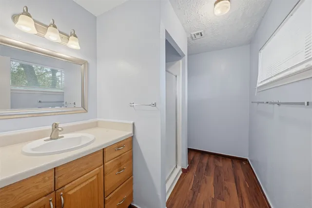 $1,980 | 7015 Pella Drive, Houston, TX 77036