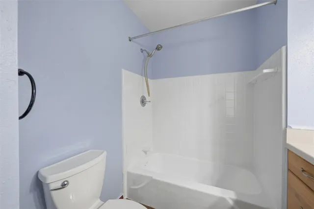 $1,980 | 7015 Pella Drive, Houston, TX 77036