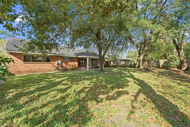 $1,980 | 7015 Pella Drive, Houston, TX 77036