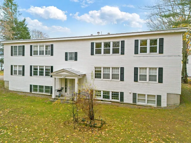 $174,900 | 50 Pleasant Street, Unit 8, Waterville, ME 04901