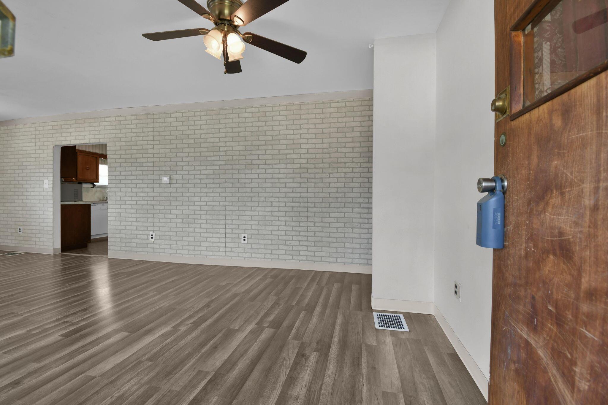 2365 Koebel Road Columbus, OH 43207 - Photo 2 of 26 2-web-or-mls-2365-koebel-rd