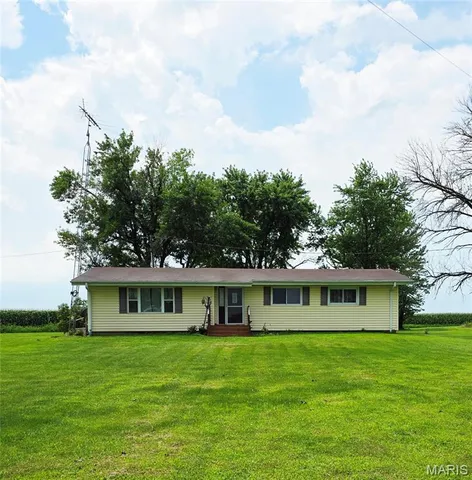 $250,000 | 36950 Hwy K, Laddonia, MO 63352