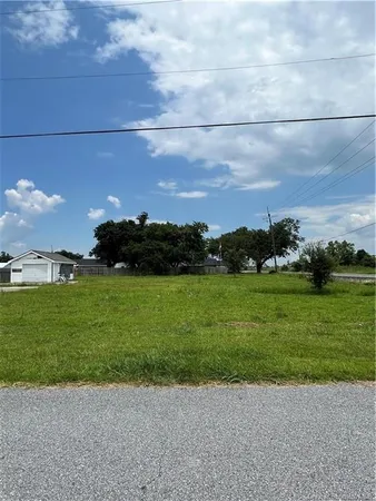 $49,999 | 2384 West Gauthier Road, Lake Charles, LA 70605