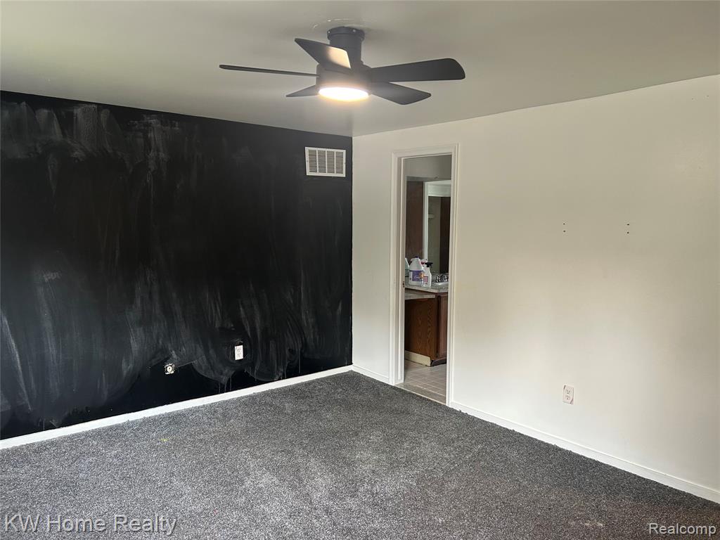 16036 West Eleven Mile Road Southfield, MI 48076 - Photo 9 of 22