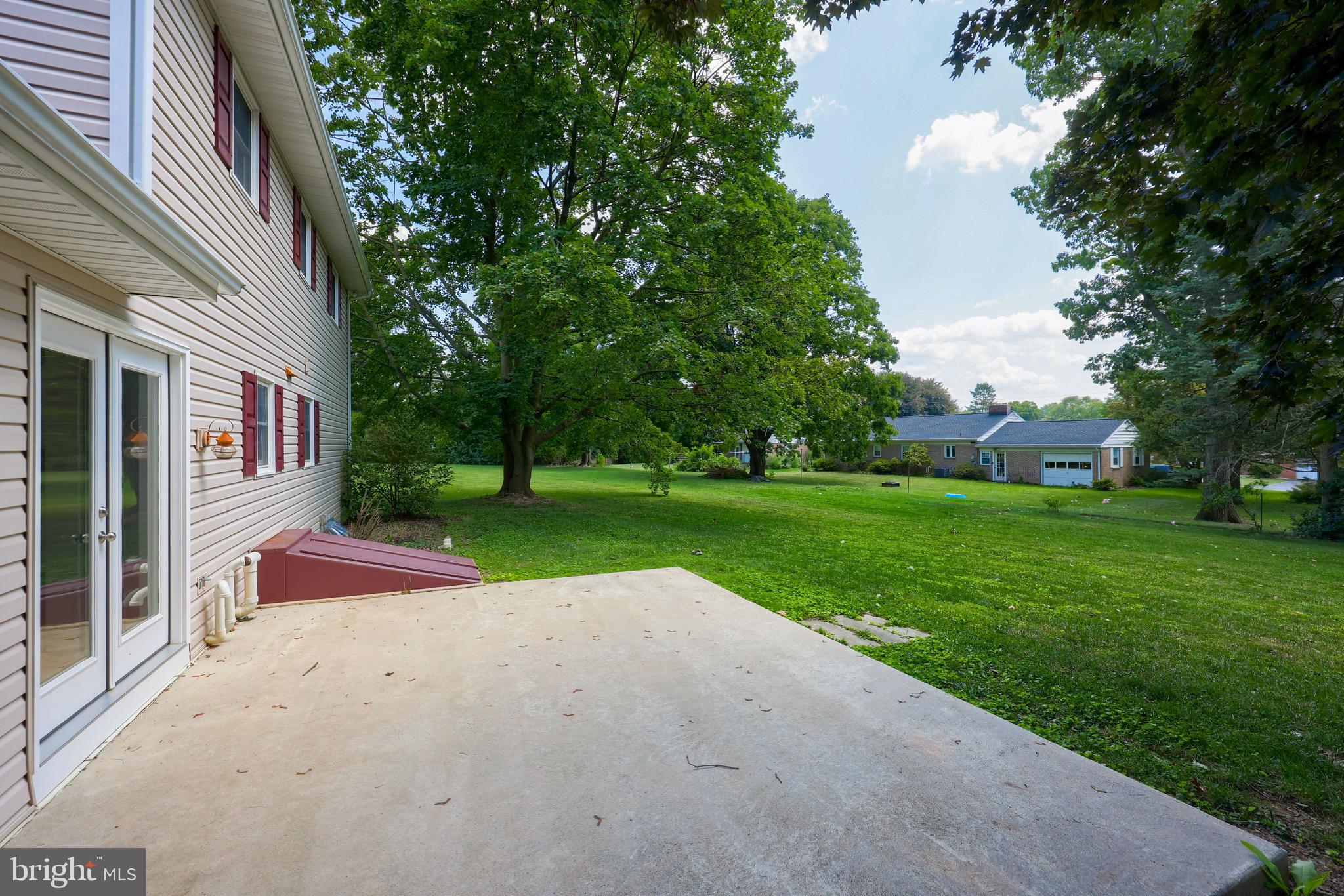 2156 Sherreem Road Lancaster, PA 17601 - Photo 4 of 32 Gallery Image 4