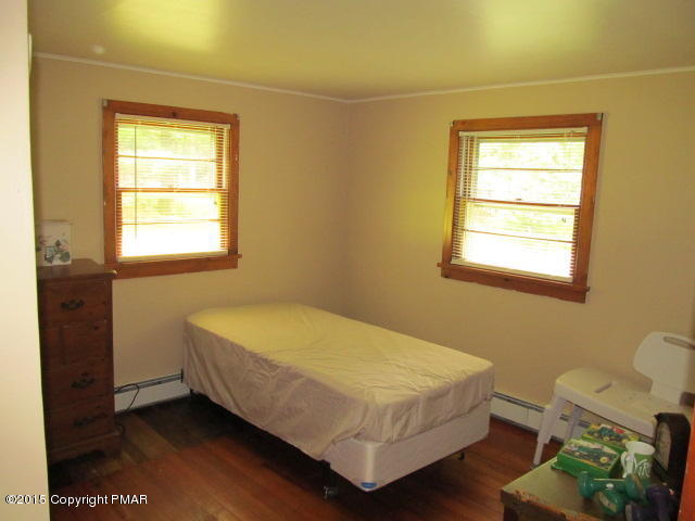 1264 Sugar Mountain Road West Bushkill, PA 18324 - Photo 9 of 10 9-Bed2