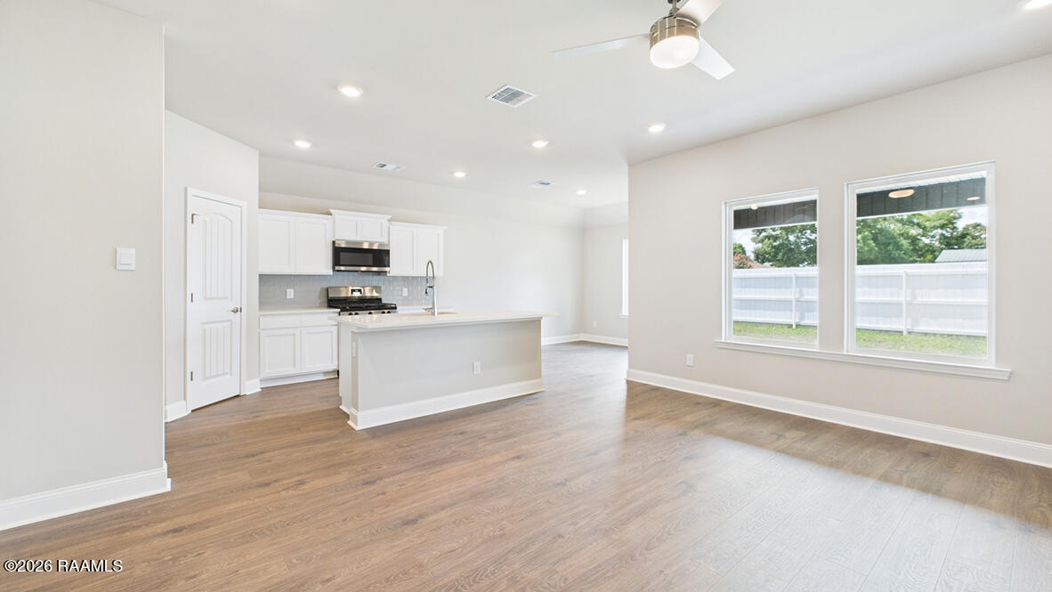 160 Colett Sunset, LA 70584 - Photo 4 of 30 X40F New - 4