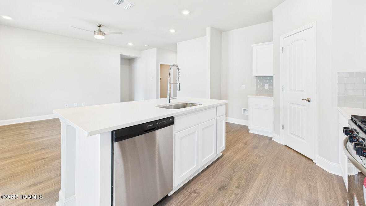 160 Colett Sunset, LA 70584 - Photo 9 of 30 X40F New - 9