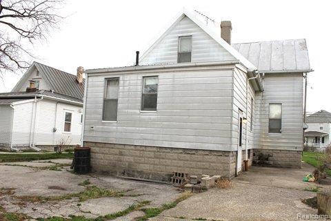 659 Laplaisance Road Monroe, MI 48161 - Photo 11 of 12 IMG_0023.jpg
