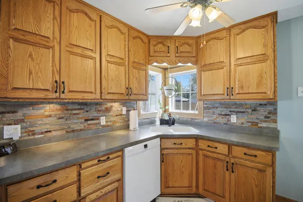 $244,900 | 1801 2nd Avenue Southeast, Austin, MN 55912