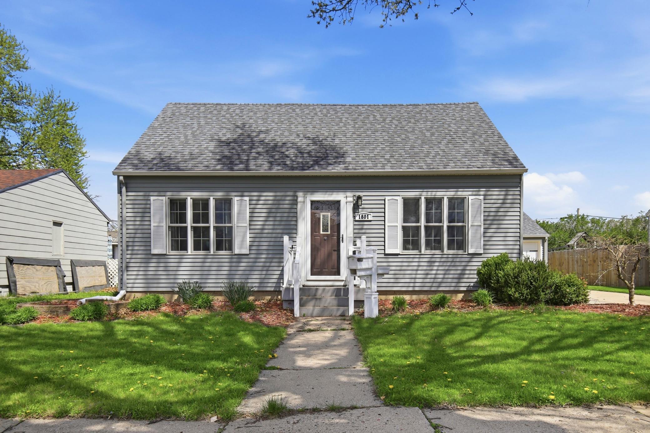 1801 2nd Avenue Southeast Austin, MN 55912 - Photo 2 of 44